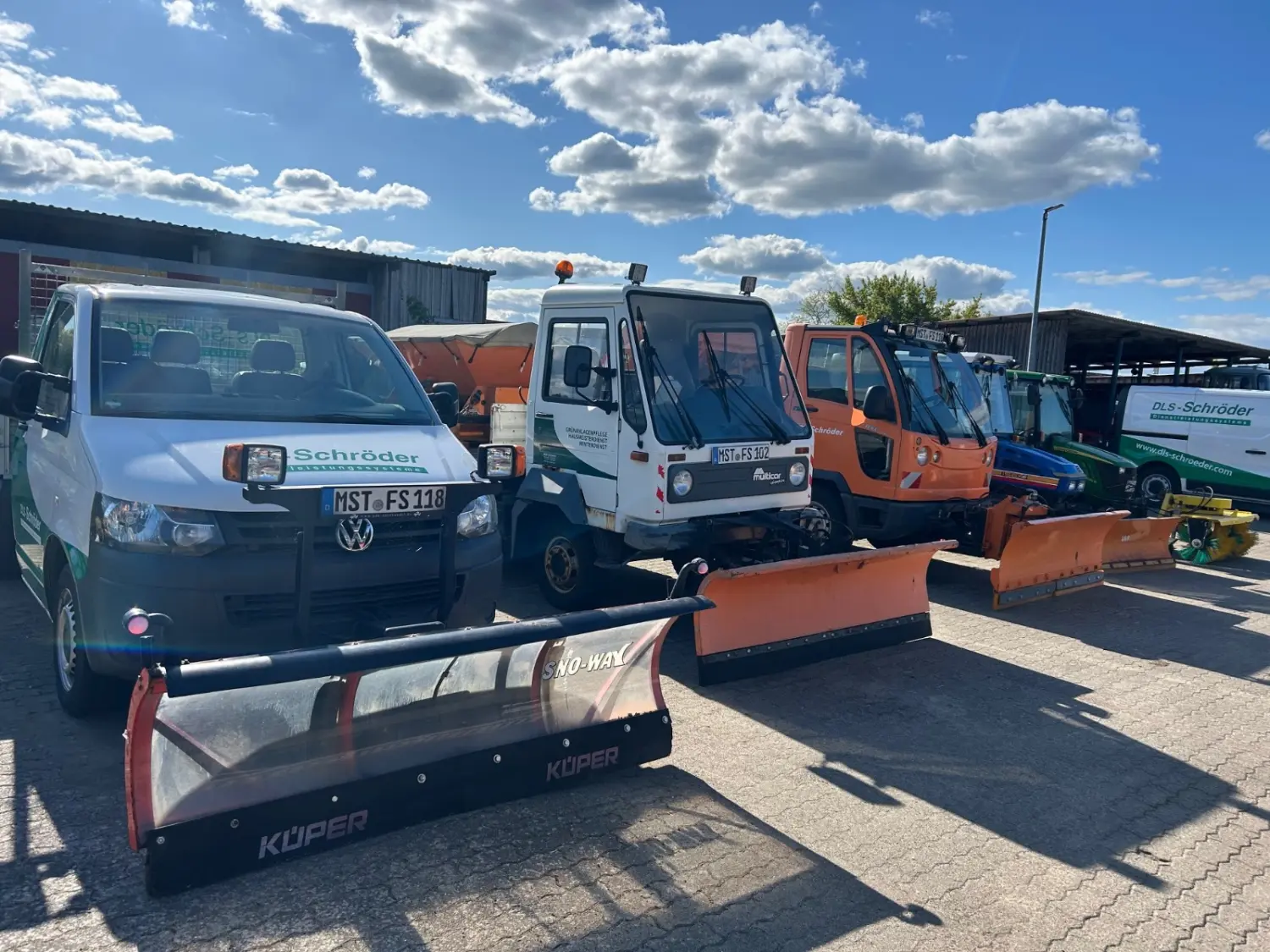 DLS Schröder - Unternehmen Spezialfahrzeuge für die Schneeräumung